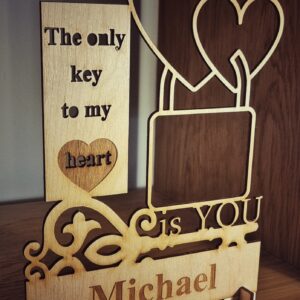 Key to My Heart Stand