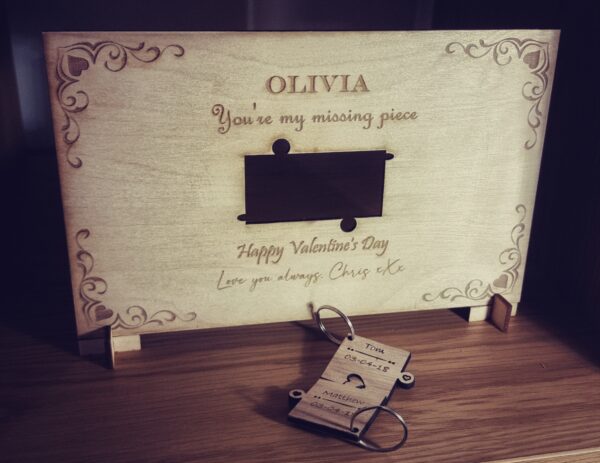Valentines Jigsaw stand & Keyrings